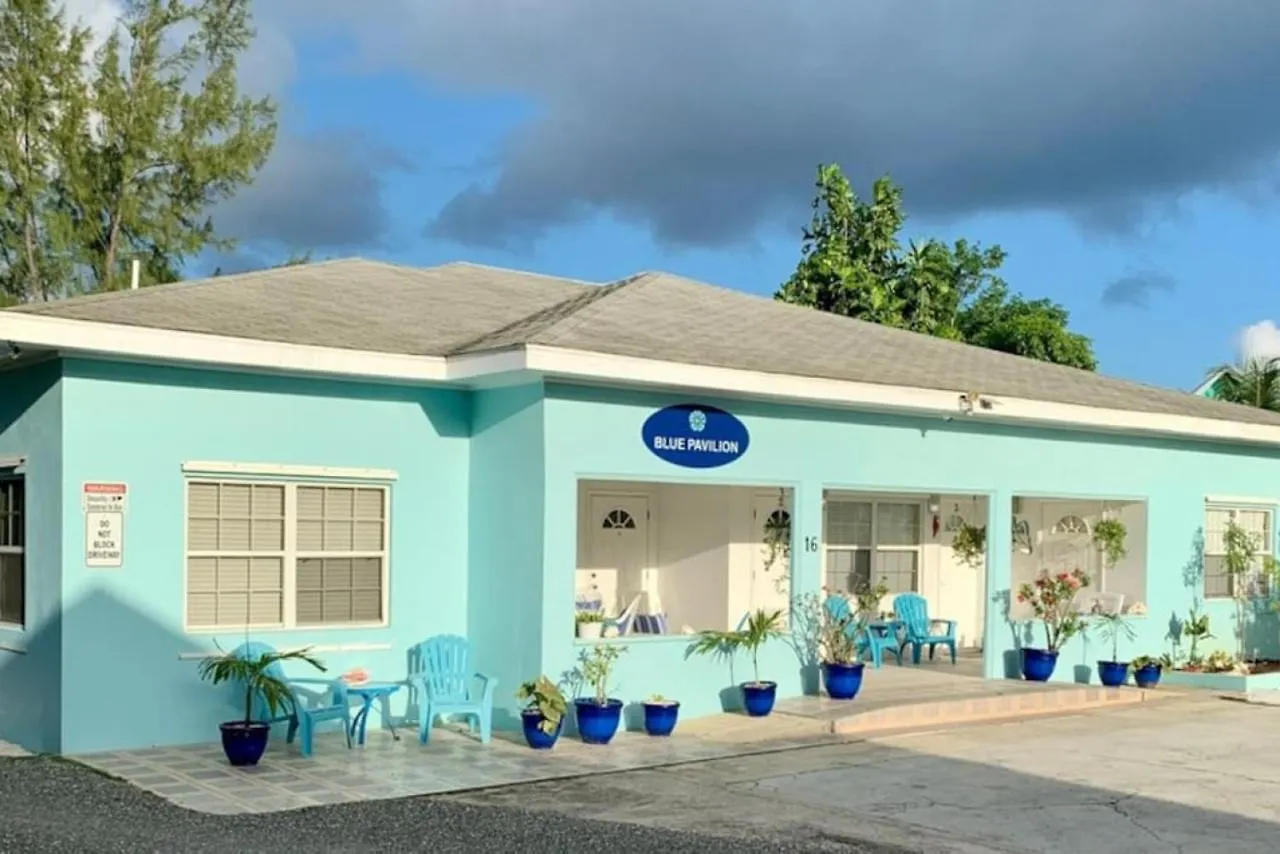 Suite 1, Blue Pavilion - Steps To Beach - Car, Value, Service West Bay 0*,