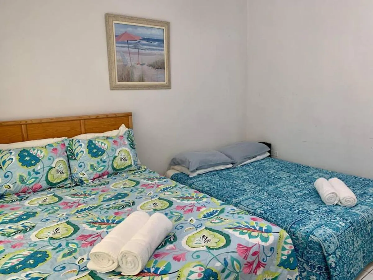 Lejlighed Suite 1, Blue Pavilion - Steps To Beach - Car, Value, Service West Bay Cayman-øerne