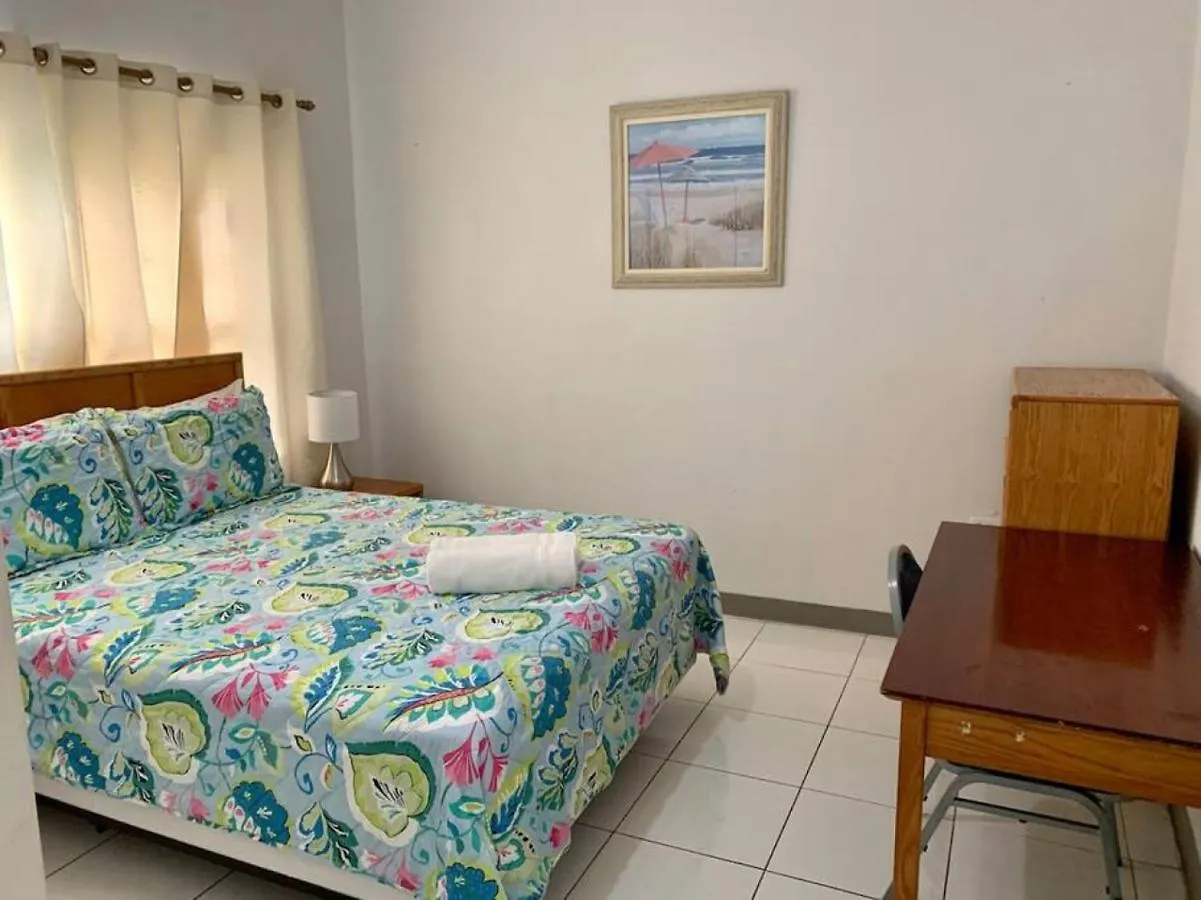 Lejlighed Suite 1, Blue Pavilion - Steps To Beach - Car, Value, Service West Bay