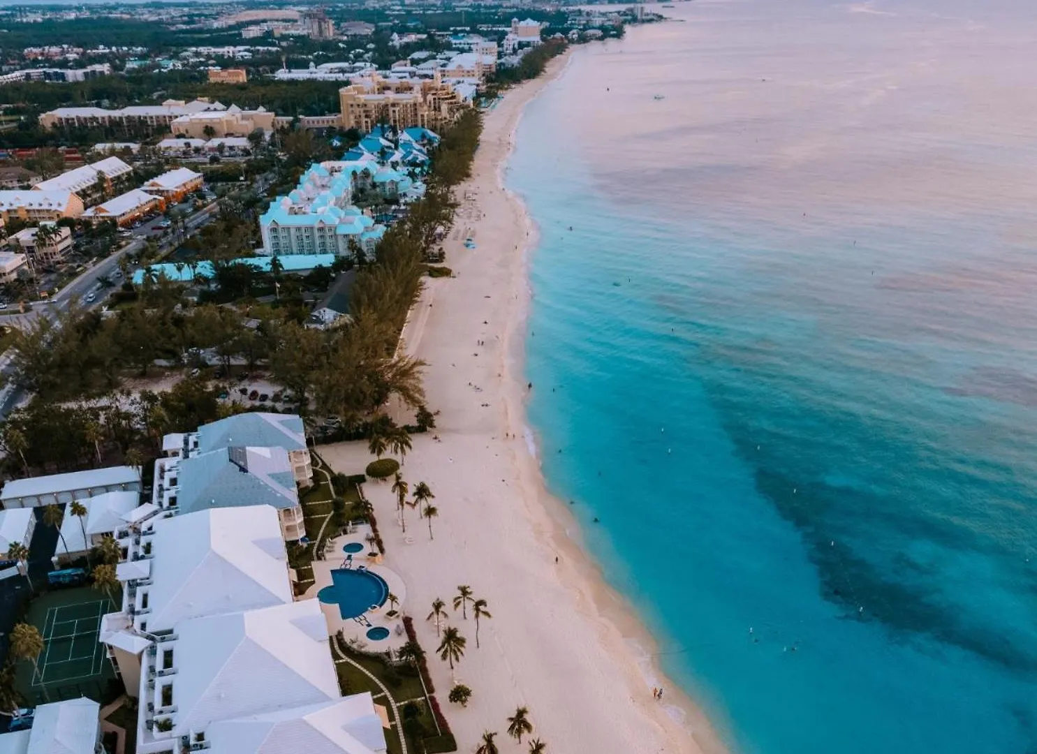 Suite 1, Blue Pavilion - Steps To Beach - Car, Value, Service West Bay 0*,  Cayman-øerne